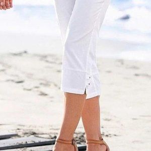 White Solid Casual High Stretch Capri Pants